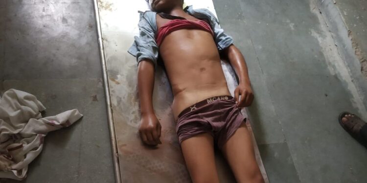 यूपी: शिक्षक द्वारा दलित लड़के की मौत के बाद फूटा गुस्सा, जनता में भारी आक्रोश!