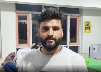 कश्मीर के इरफान अली ने पेश की मिसाल, युवाओं के लिए खोली लाइब्रेरी