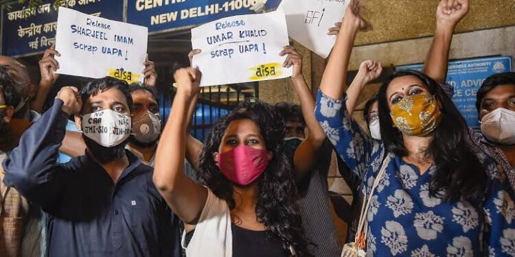 दिल्ली पुलिस ने 2005 से अब तक 98 यूएपीए मामले दर्ज किए, 15 एनआईए को ट्रांसफर किए गए: पुलिस ने दिल्ली हाईकोर्ट को बताया