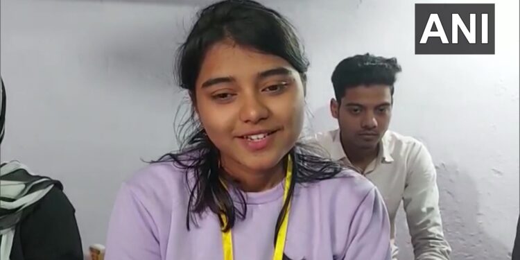 सानिया मिर्जा | यूपी की पहली IAF फाइटर पायलट बनने वाली पहली मुस्लिम लड़की है