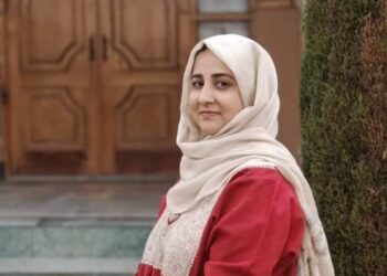 कश्मीरी महिला ने शुरू किया फ्रोजन फूड वेंचर, बनीं दूसरों के लिए प्रेरणा