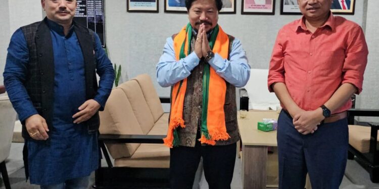 अरुणाचल की कोलोरियांग से चुने गए पानी ताराम, भारी जीत से सबको चौंकाया।