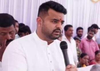 पूर्व सांसद प्रज्वल रेवन्ना और एचडी रेवन्ना के खिलाफ यौन उत्पीड़न मामले में चार्जशीट दाखिल।