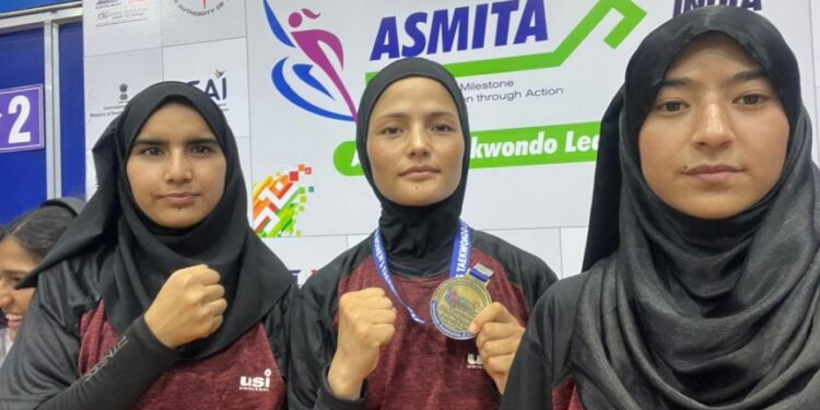 नजीरा बानो ने खेलो इंडिया महिला ताइक्वांडो लीग में जीता स्वर्ण पदक।