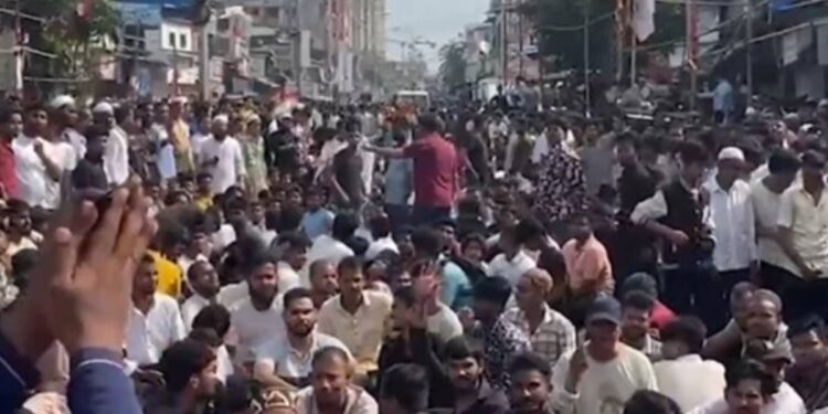 धारावी विरोध प्रदर्शन: BMC ने सुभानिया मस्जिद गिराने की कोशिश की, समुदाय अदालत का दरवाजा खटखटाने की तैयारी कर रहा है।