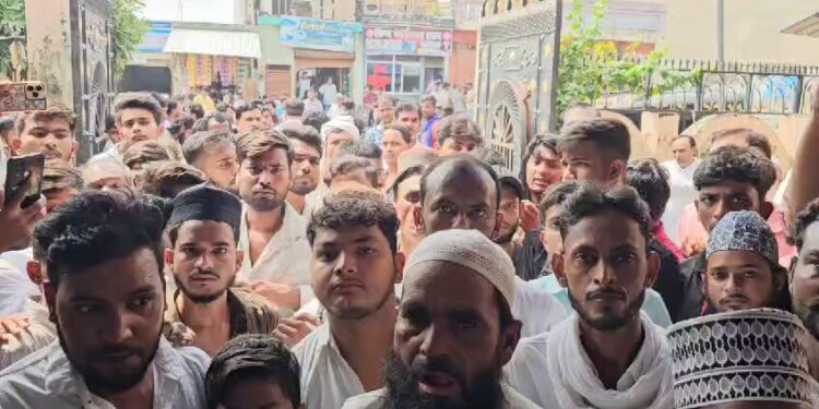 श्रावस्ती: पैगंबर मुहम्मद साहब पर आपत्तिजनक टिप्पणी, व्यापारी नेता के खिलाफ FIR दर्ज