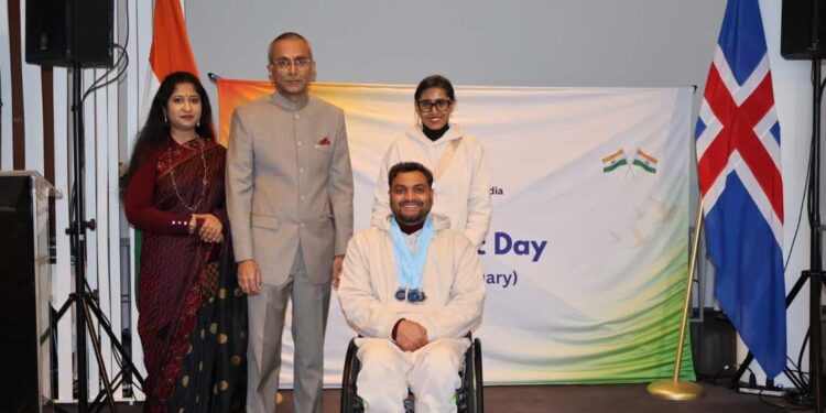 आइसलैंड में भारतीय दूतावास में गणतंत्र दिवस समारोह, शम्स आलम का सम्मान