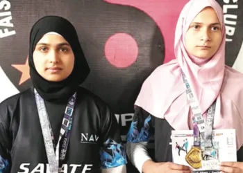 कुपवाड़ा की रिफत रसूल और स्नोबर फय्याज ने एशियाई सावत चैंपियनशिप में रजत पदक जीतकर रचा इतिहास।