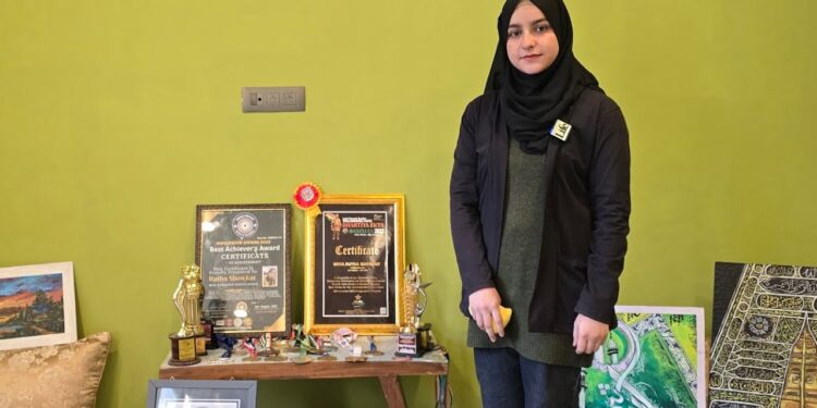 रुतबा शौकत: कश्मीर की बेटी ने ओरिगामी से रचा इतिहास, गिनीज वर्ल्ड रिकॉर्ड में दर्ज हुआ नाम