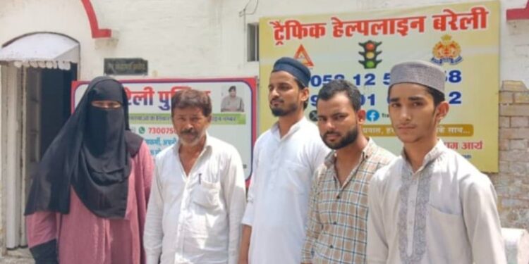 साभार: bhaaskartoday.com