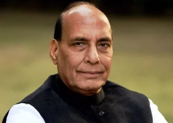 भारतीय सेना ने पाकिस्तान और PoK में आतंकवादी ठिकानों को निशाना बनाया; ऑपरेशन सिंदूर की घोषणा।