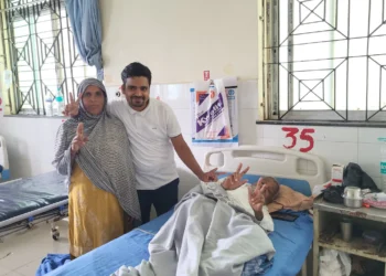 खुर्शीद अंसारी ने रचा इतिहास: दर्जी के बेटे ने JPSC में पाई 78वीं रैंक, बना झारखंड प्रशासनिक सेवा का अफसर।