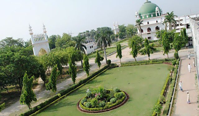 मदरसे की बंदी और सूफी संस्थानों को निशाना बनाया जाना ना क़ाबिले बर्दाश्त: शुजाअत क़ादरी